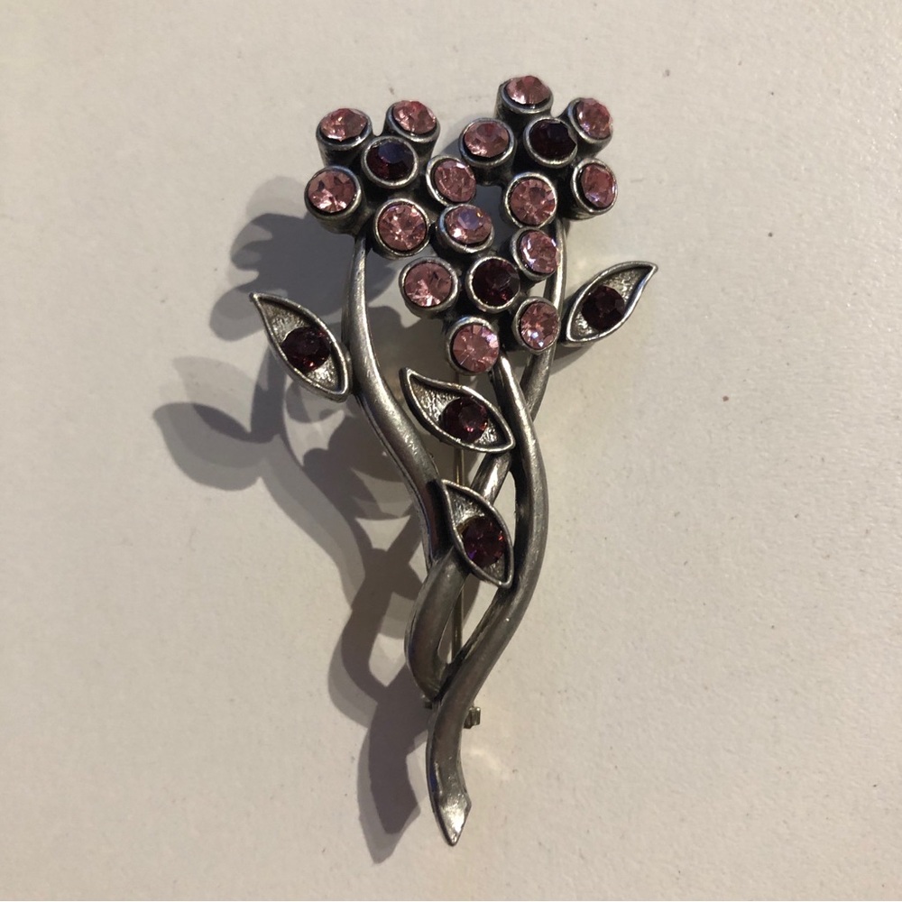 2for$20🟠Vintage Silver-Tone Floral Brooch with Pink Crystals
